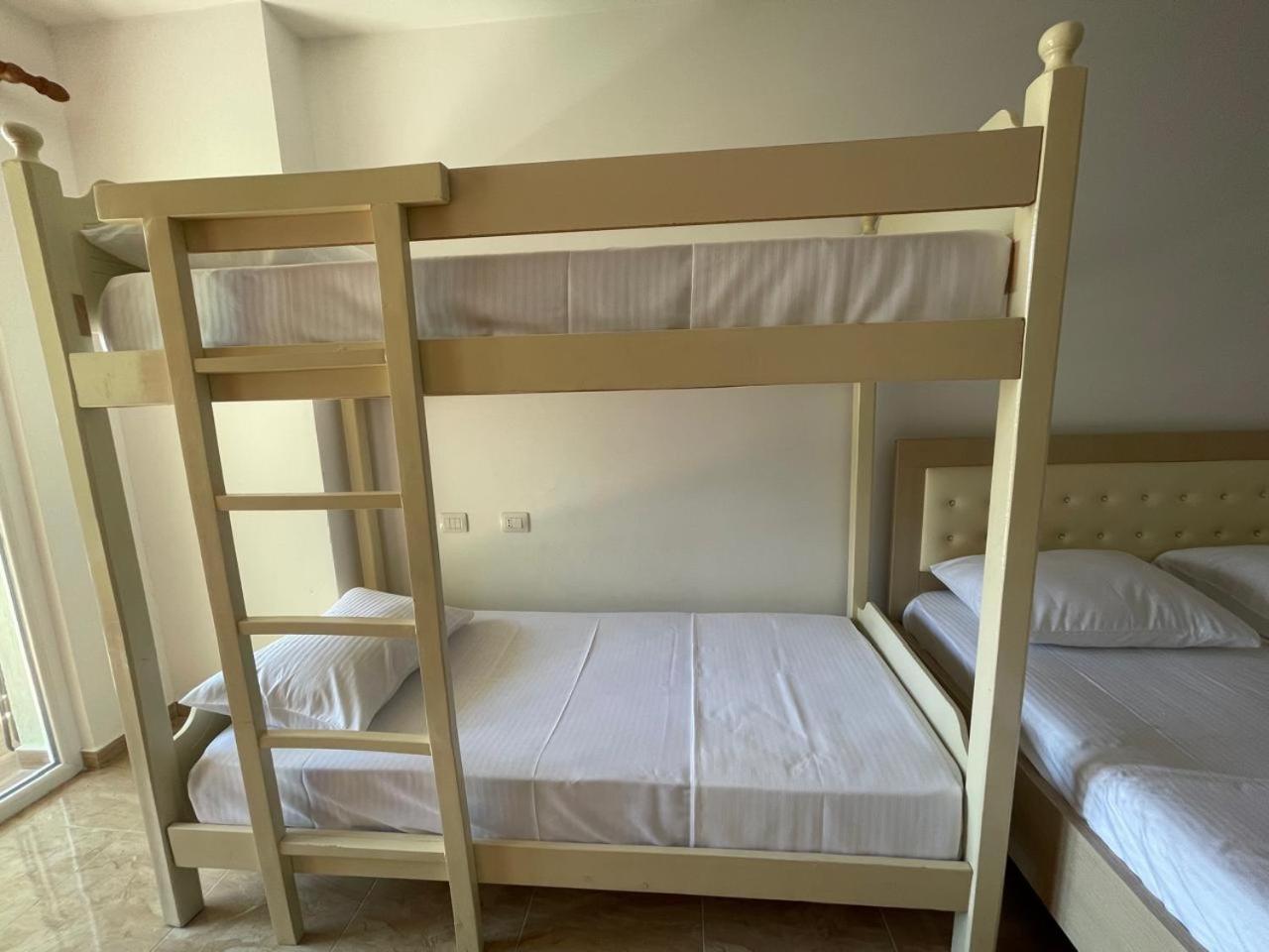 Low Cost Banesa Kosovare Shëngjin Εξωτερικό φωτογραφία